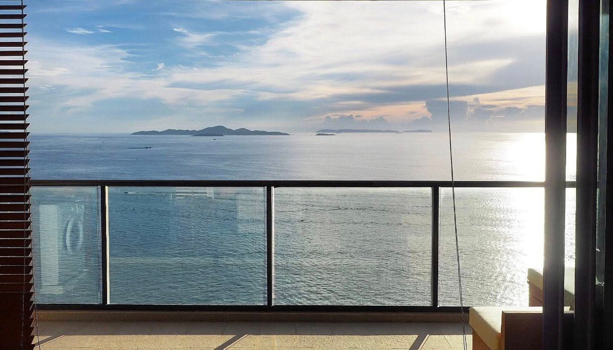 Zire Wongamat - Thumbnail 5