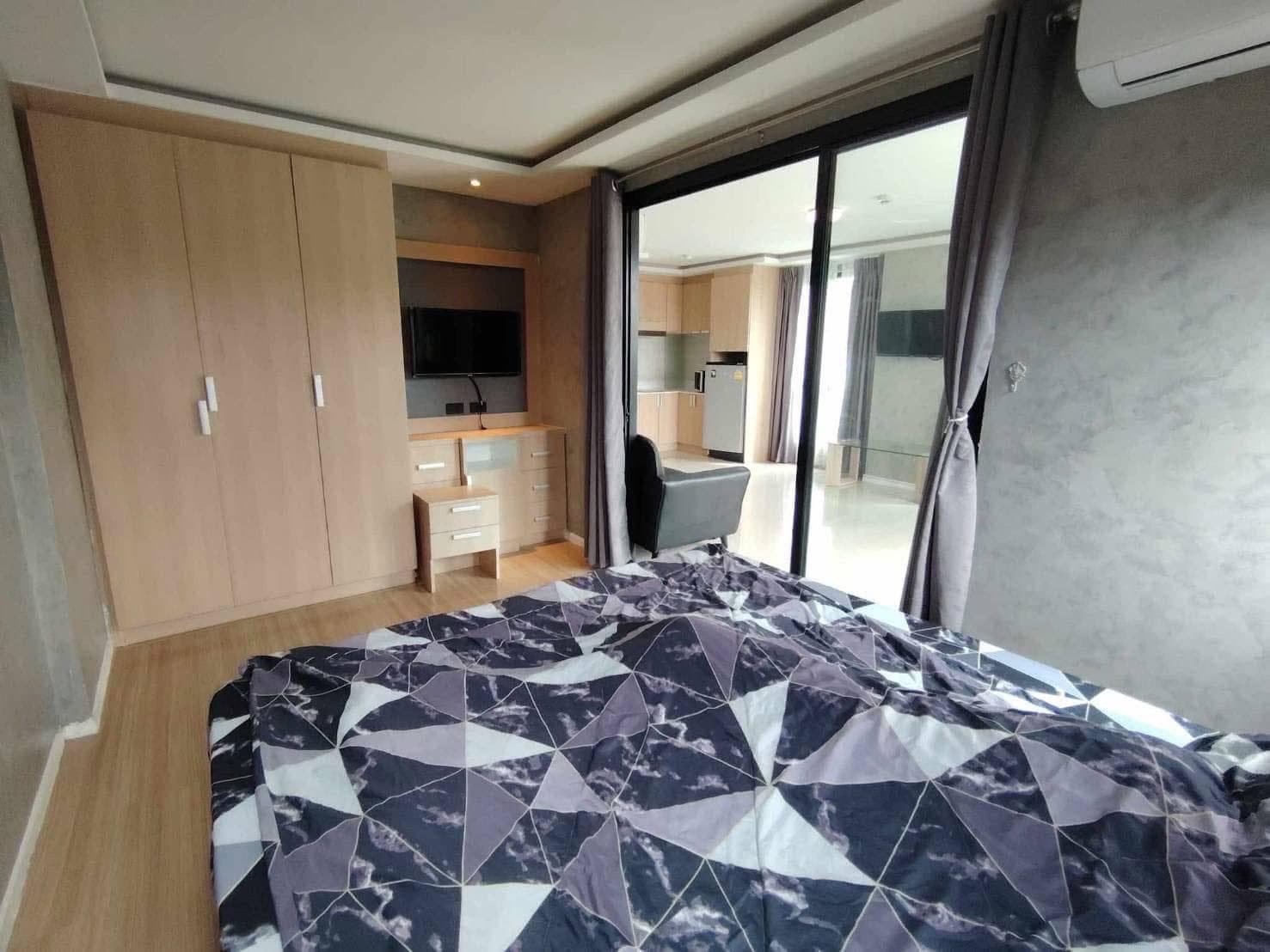 Estanan Condo  - Thumbnail 2